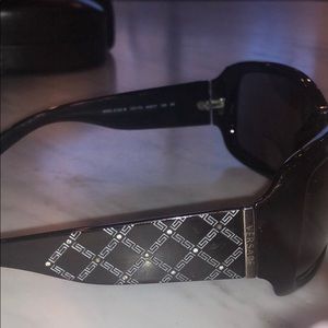 versace sunglasses chain